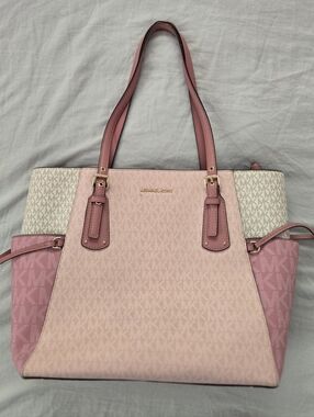 MICHAEL KORS Large Voyager  EW tote Shoulder Bag Laptop Pink Blush Cream LOGO